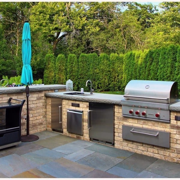 Outdoor Kitchen